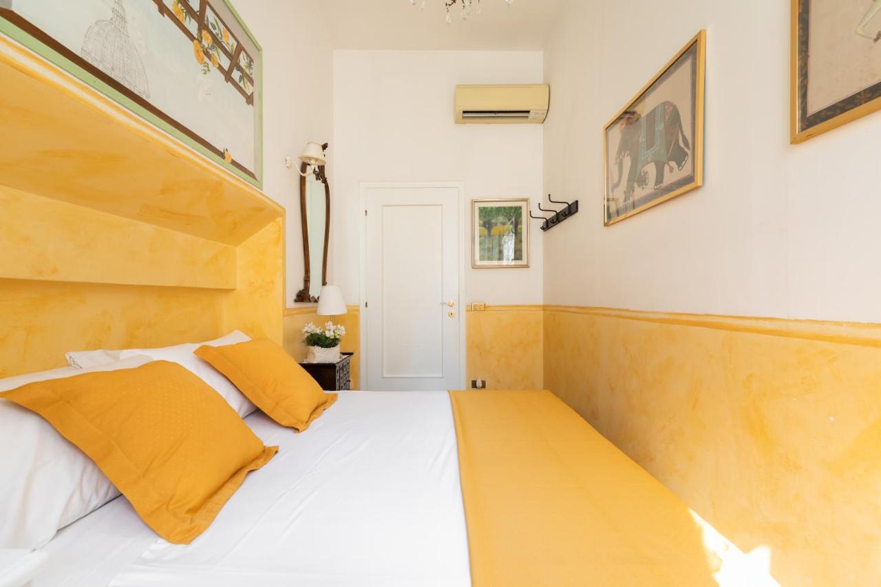 Cozy And Chic Near Campo De Fiori Apartment